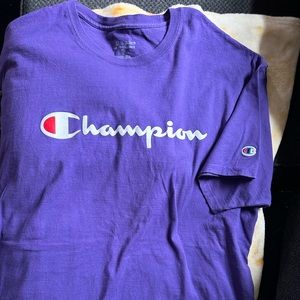 Men’s champion T-shirt size XXL. Medium weight.